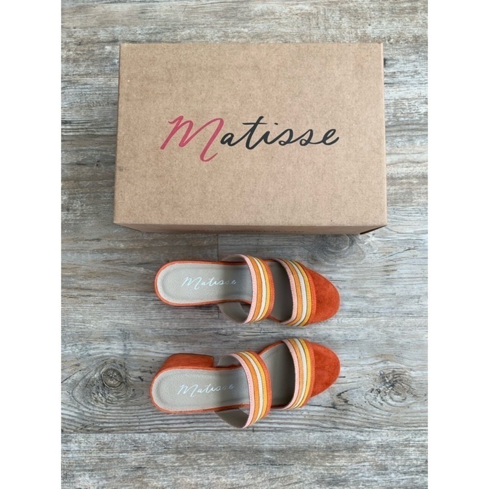 NEW IN BOX MATISSE ‘Bonita’ Open Toe Suede Sandals